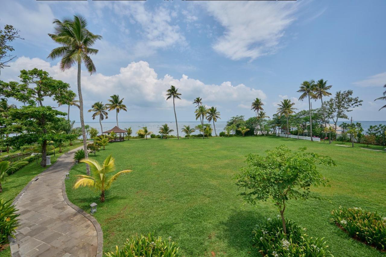 Gokulam Grand Resort & Spa, クマラコム エクステリア 写真
