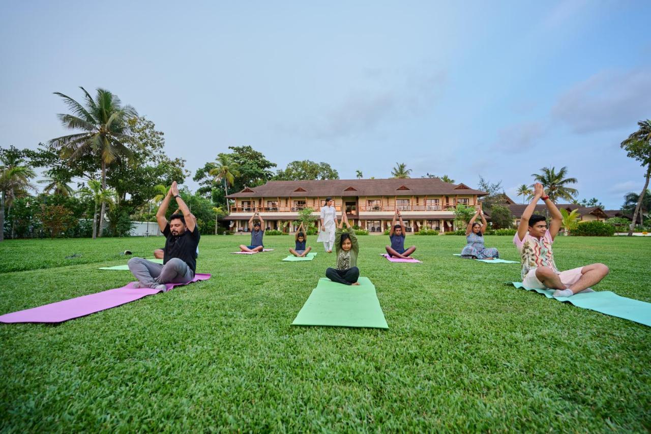 Gokulam Grand Resort & Spa, クマラコム エクステリア 写真