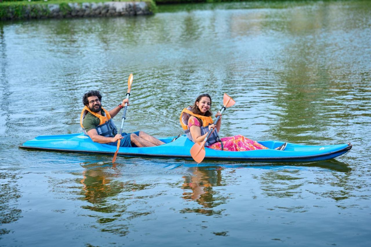 Gokulam Grand Resort & Spa, クマラコム エクステリア 写真