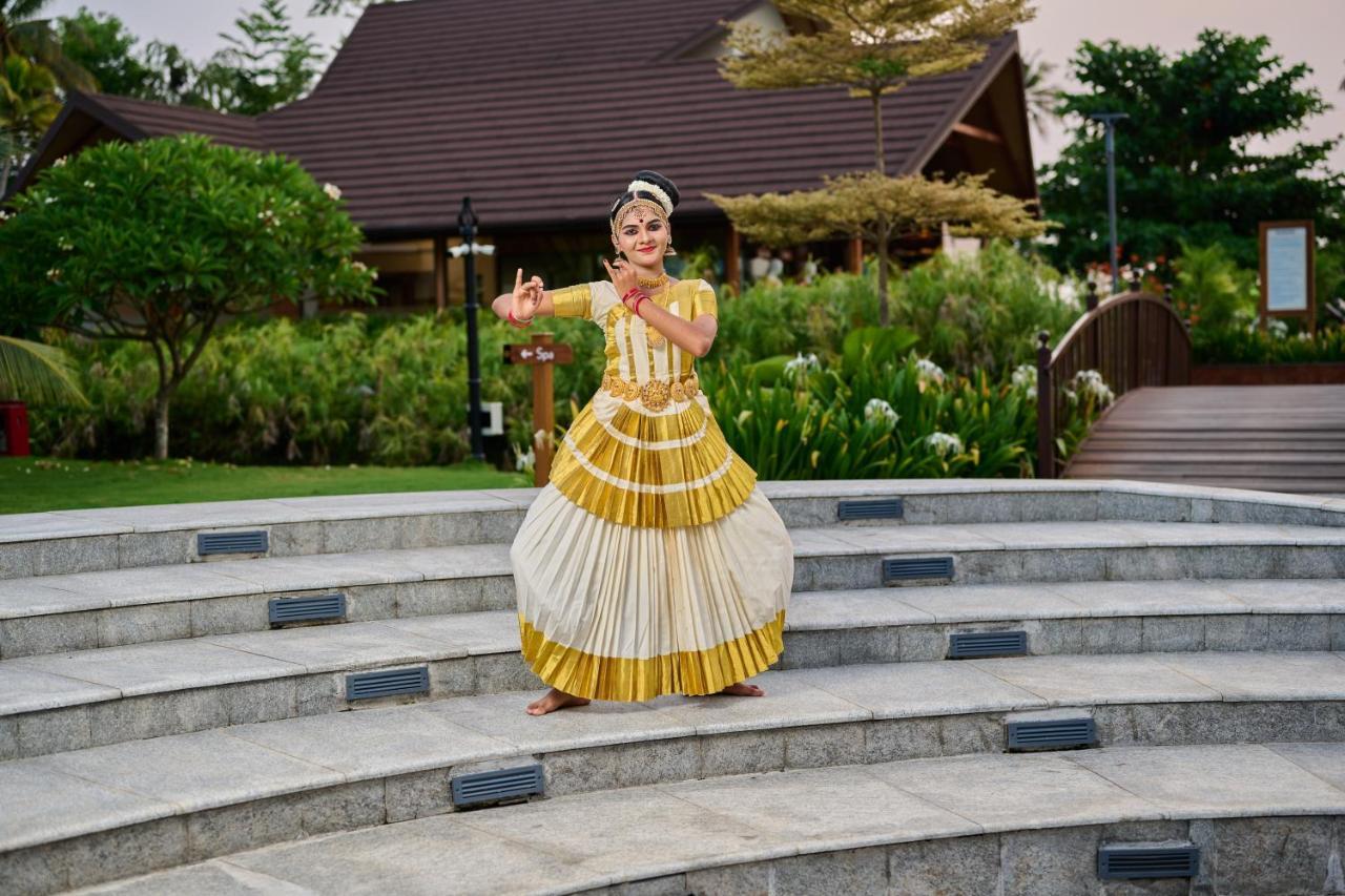 Gokulam Grand Resort & Spa, クマラコム エクステリア 写真